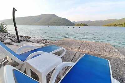 Apartment mit 1 Zimmer und Terrasse