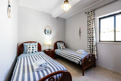 Casa a Salema con vista sull'Atlantico