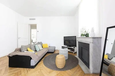 Modernes Apartment in der Rue Antibes...