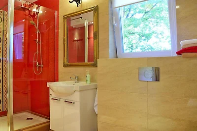 Casa de vacaciones con gran jardín privado.