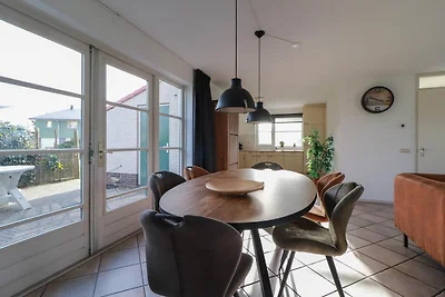 Wellness-Villa am Strand für 6 Personen
