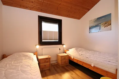 Freistehender Ferienbungalow im Fachwerkstil