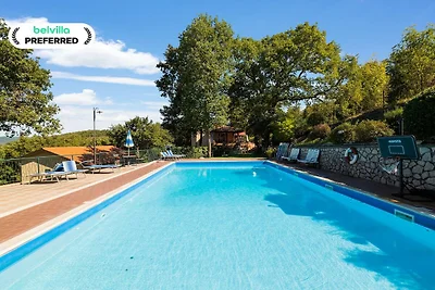 Cottage in Magione met Zwembad en Tuin