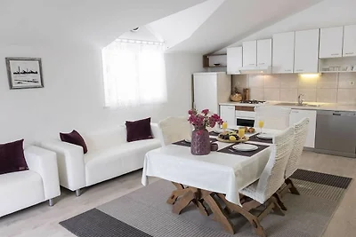 Six Bedroom Villa With Heated Pool