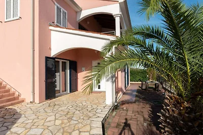Ruhiges Ferienhaus in der Nähe des Strandes...