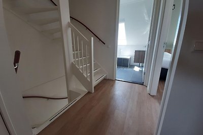 2 nieuwe moderne woningen naast elkaar...