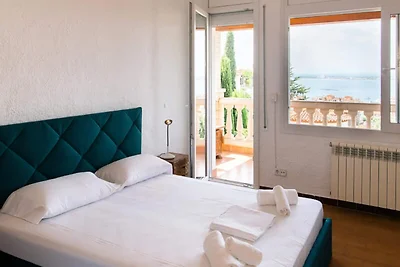 Villa in Roses mit Gemeinschaftspool Bliss