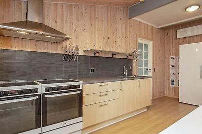 24 Personen Ferienhaus in Øster Assels