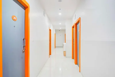 Townhouse Oak Hadapsar Sahyadri Krankenhaus