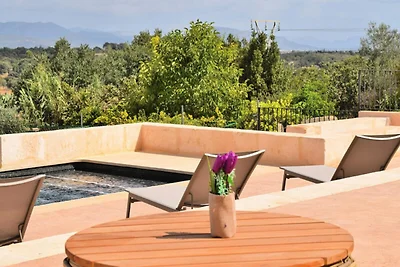 Haus in Llubá mit entspannendem Außenbereich