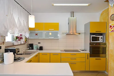Radovani Peaceful and Serene Apartment with T...