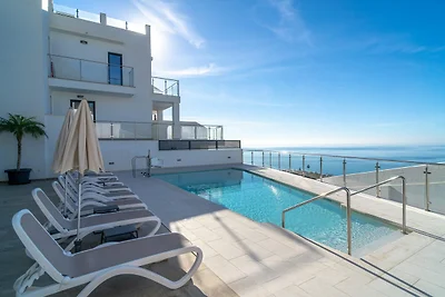Ferienhaus in Nerja mit Meerblick
