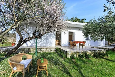 Netter Bungalow in Sumartin mit Garten, Insel...