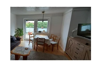 Bungalow in Niesgrau mit Schwimmbecken