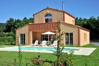 Freistehende Villa mit Grill, in den Pyrenäen...