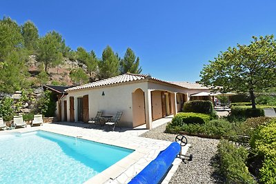 Geräumige Villa in Beaufort mit Pool