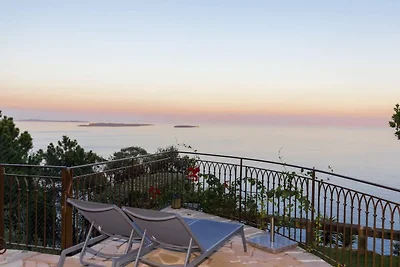 Prachtige villa met zeezicht voor een groep