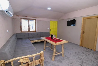 Ethno Village Dolina Mira - One Bedroom Holid...