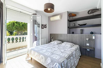 Villa con aria condizionata, 8 camere da lett...