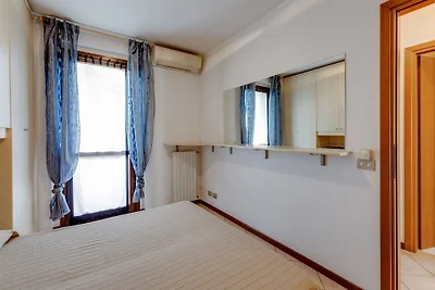 Appartamento con piscina, 600m dal lago