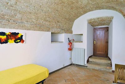Nice apartment in Mantignana with shared pool