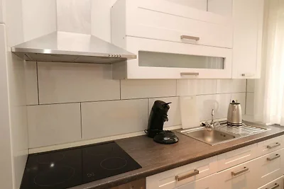 Zentrales Apartment in Messenähe