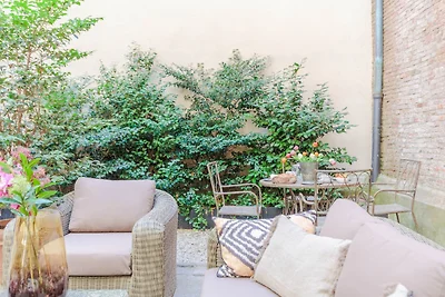 Historic garden retreat in Lucca
