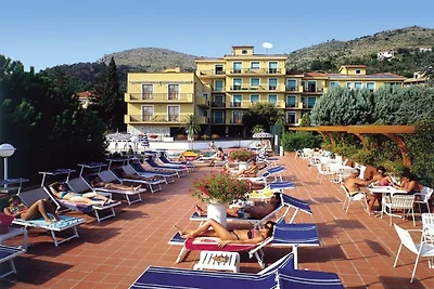 Appartamento a Pietra Ligure con garage