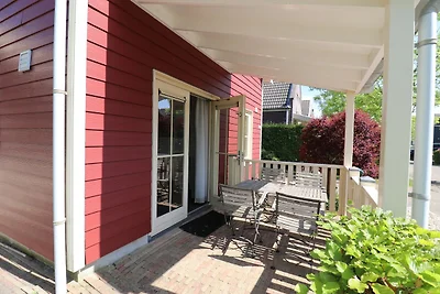 Bungalow in Zuytland Buiten mit...