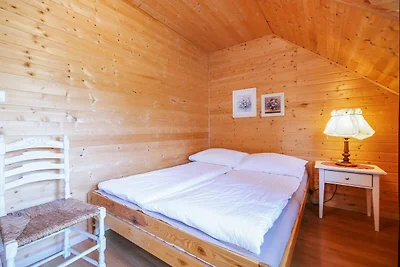 Gemütliches Ferienhaus in Gleznowo in Seenähe