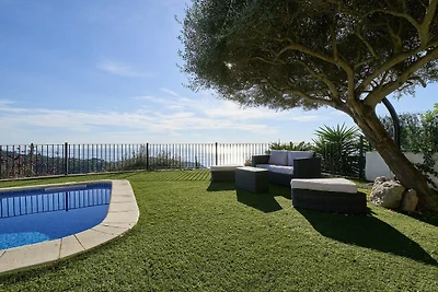 Villa in Costa Brava con vista mare e piscina