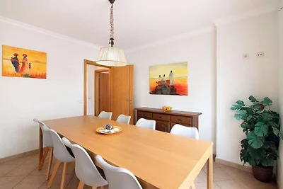 Faszinierendes Ferienhaus in Manta Rota mit...