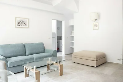 Euphorbia Apartment by Wonderful Italy