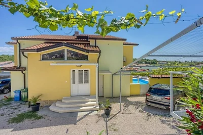 Holiday House Mila