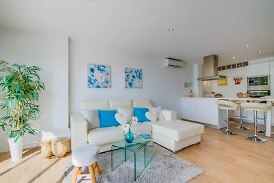 Appartement met panoramisch uitzicht op zee