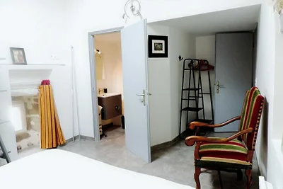 Gîte La Boscalière met privézwembad in Les...