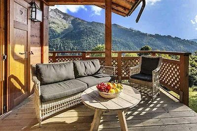Chalet in den Alpen mit Spa und Panoramablick