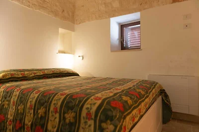 Trulli in Puglia con Piscina e Panorama