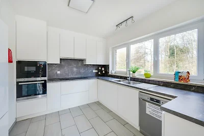 Villa mit Whirlpool & Sauna 500 m vom Meer