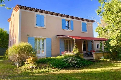 Charmantes Landhaus mit Pool – 637 SAT