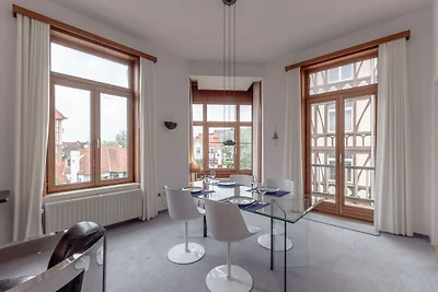 Stilvolles Apartment mit Balkon/Terrasse