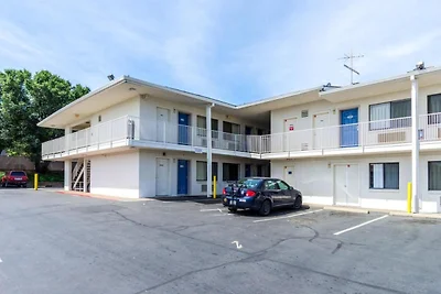 MS6 Redding CA|2 volledige bedden|...