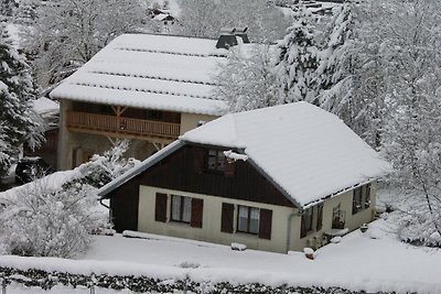 Gîte de la Marandine a Métabief con giardino