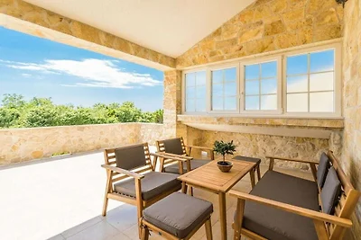Villa in Privlaka mit Schwimmbecken