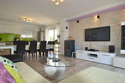 Exquisite Secluded Villa with Pool - Four Bed...