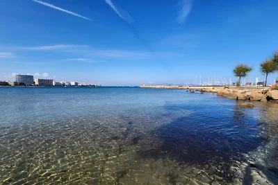 Appartement in L’Escala bij strand & zwembad