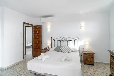Villa in Nerja nahe Burriana Strand