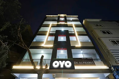 Townhouse De Alphabet Hotel Kukatpally