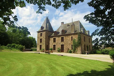 Schloss Bodeux mit privatem Pool und Sauna