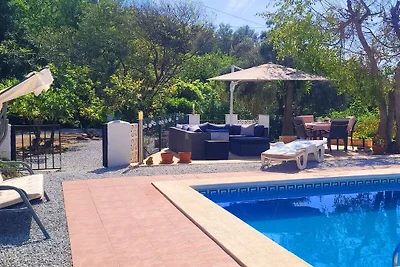 Casa de vacaciones en Torrox con piscina.